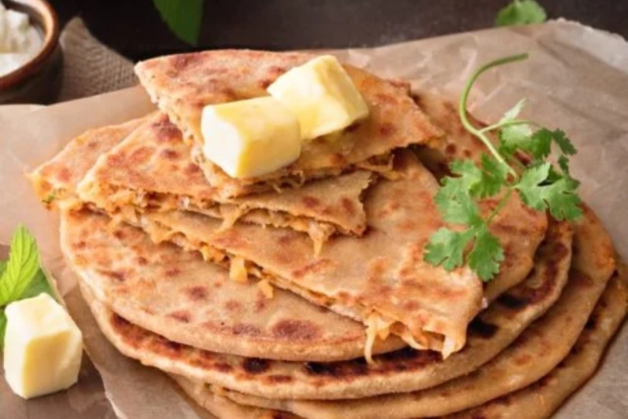 Tandoori Aloo Pyaaz Parantha